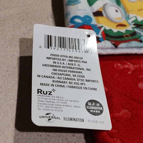 Minions red flannel imprint sticking new with tag - Picture 3 of 10